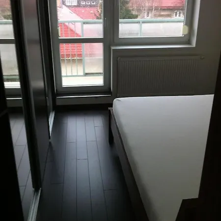 Spacious Apartment In Town Centre Nove Zamky Exterior photo